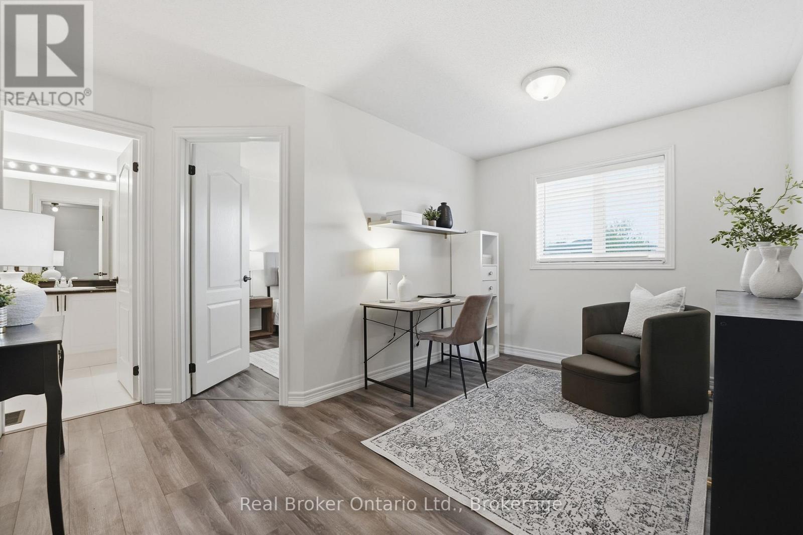 50 EASTHAMPTON ROAD - 22