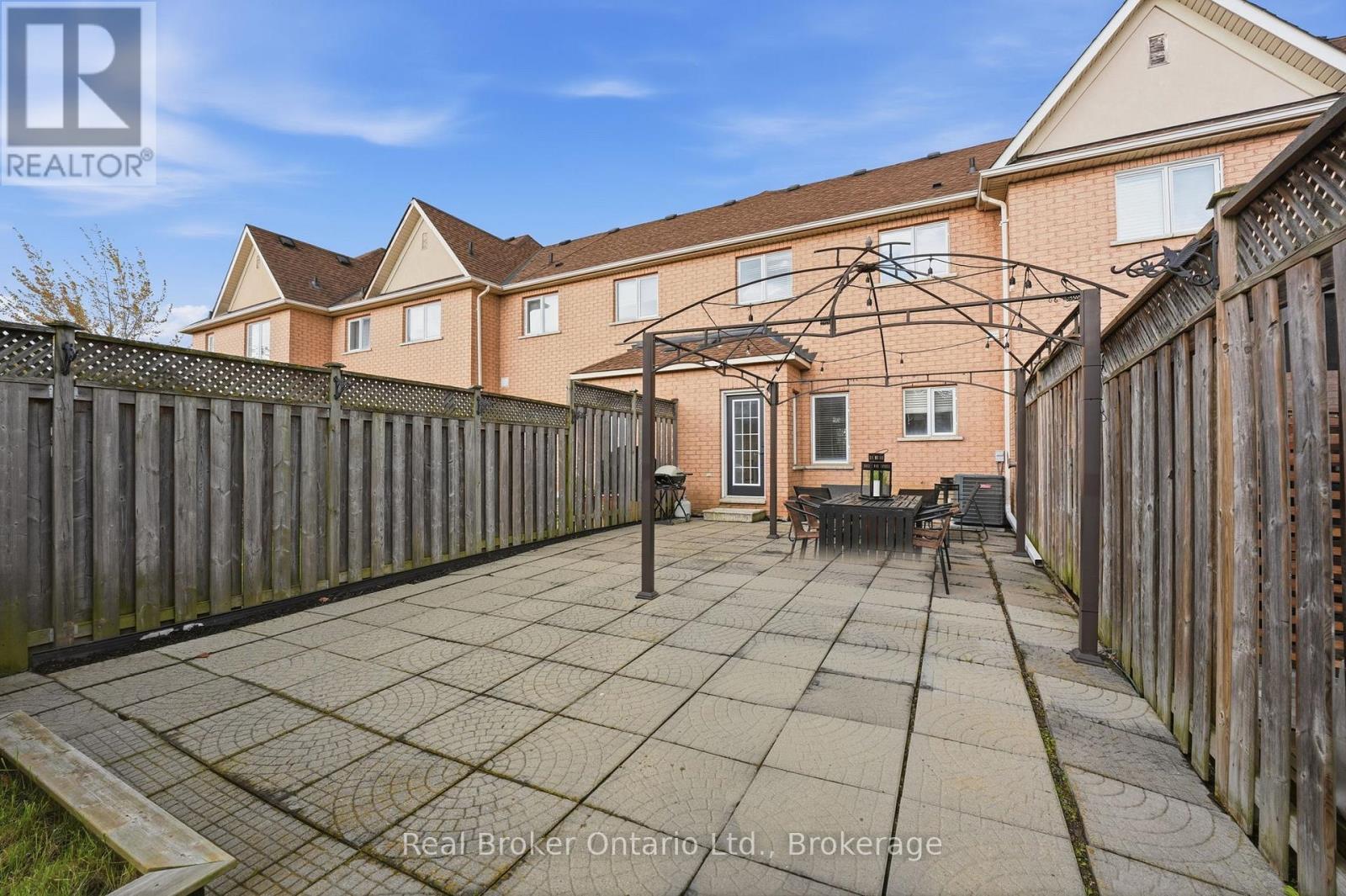 50 EASTHAMPTON ROAD - 39