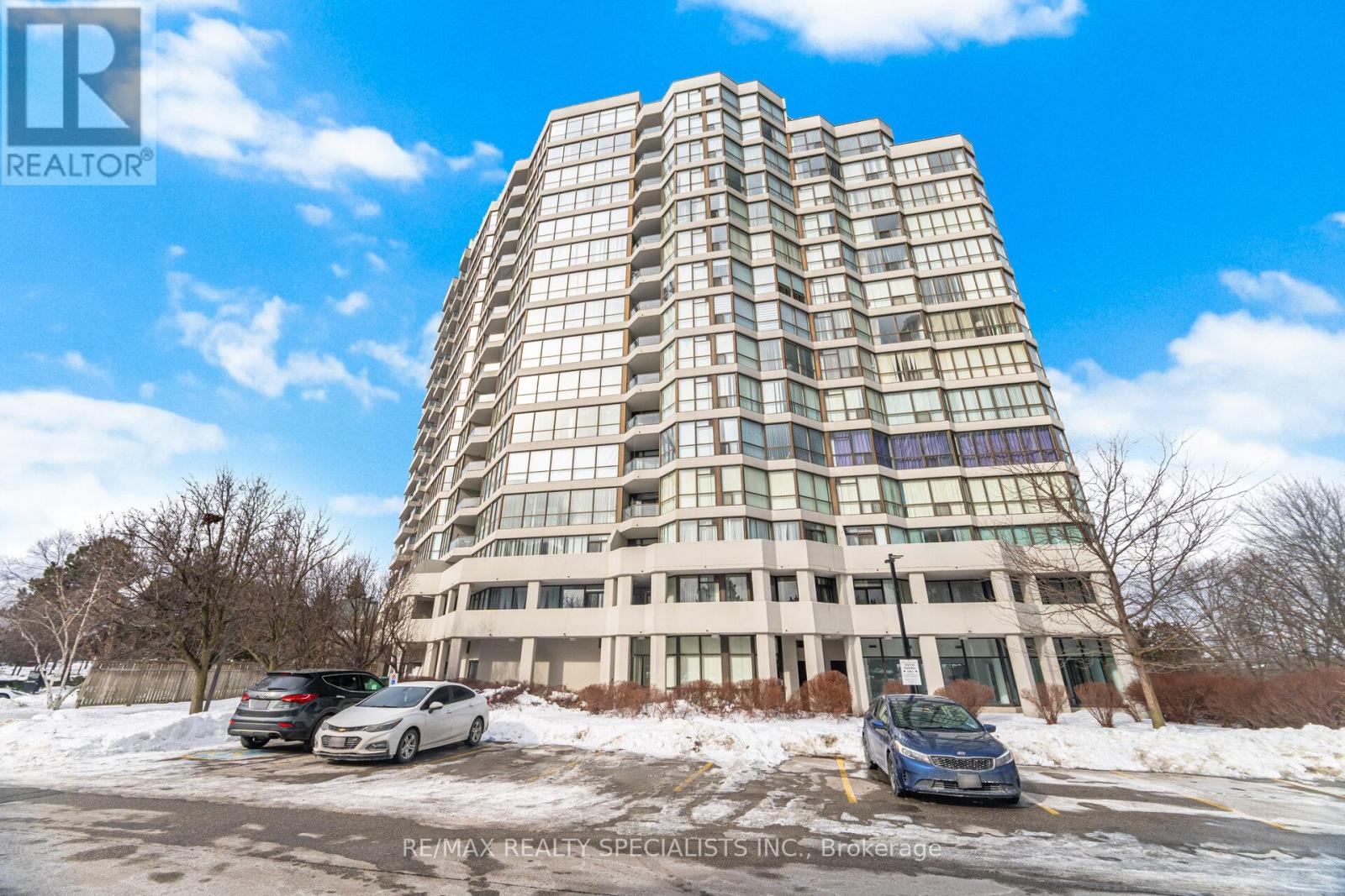 #611 1 ROWNTREE ROAD - 2