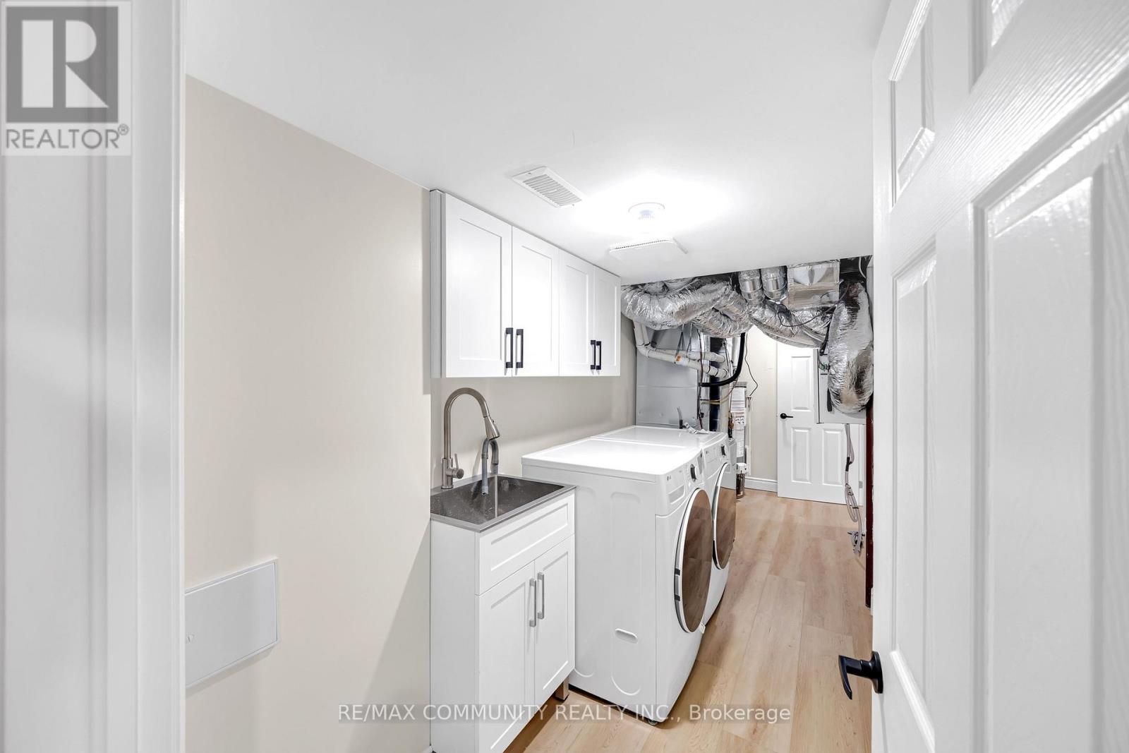 83 KYLA CRESCENT - 34