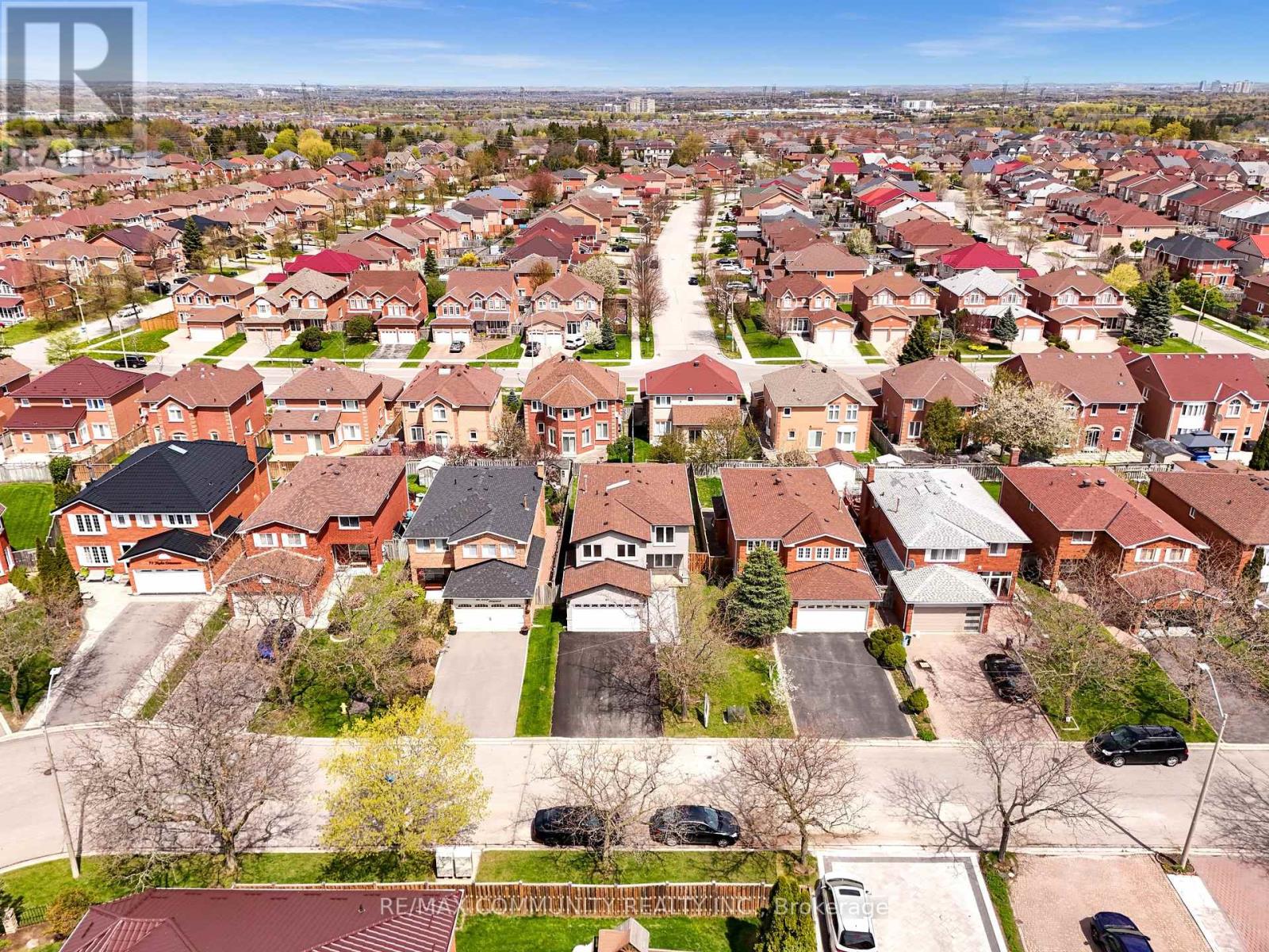 83 KYLA CRESCENT - 44