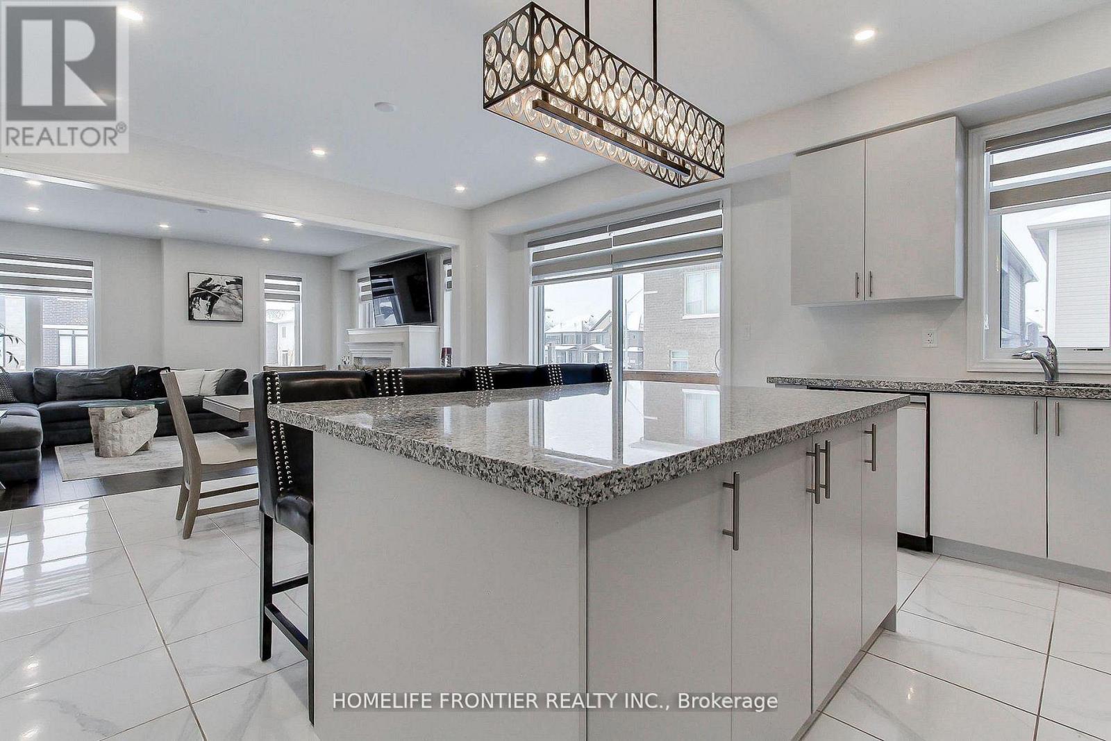 145 TERRY FOX DRIVE - 14