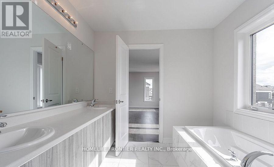145 TERRY FOX DRIVE - 26