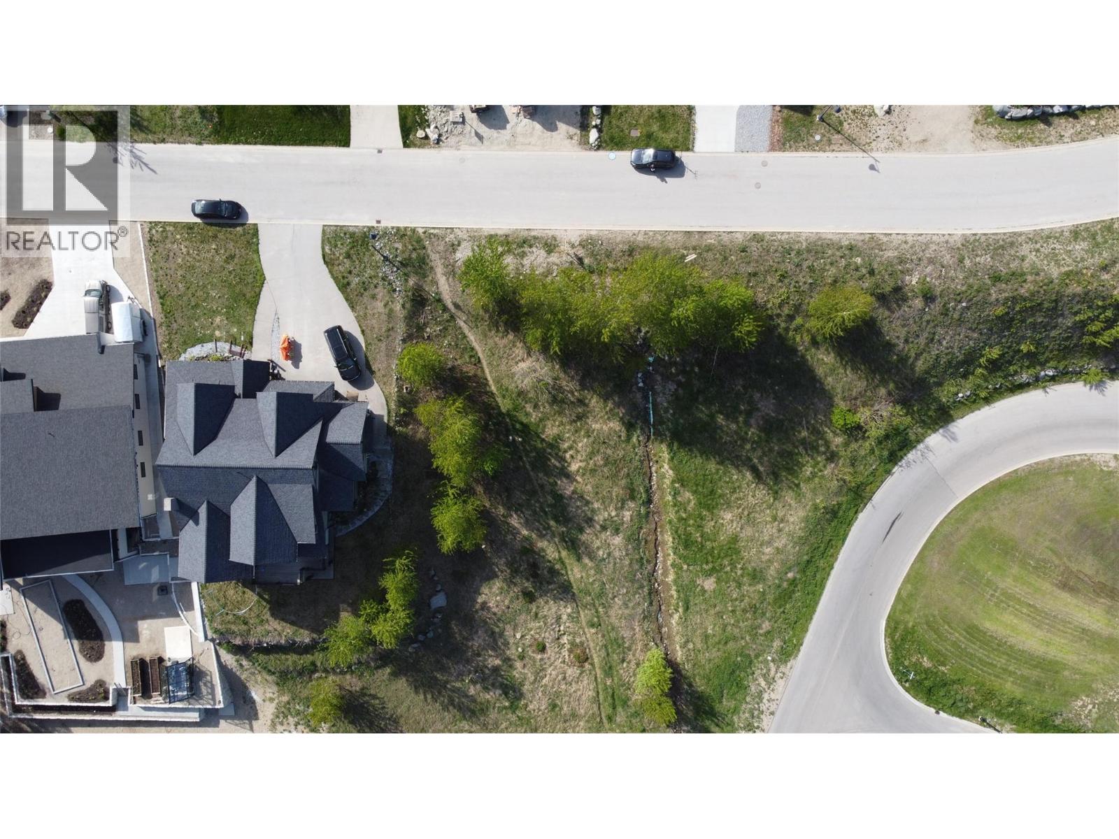 801 WHITE TAIL Drive, Rossland