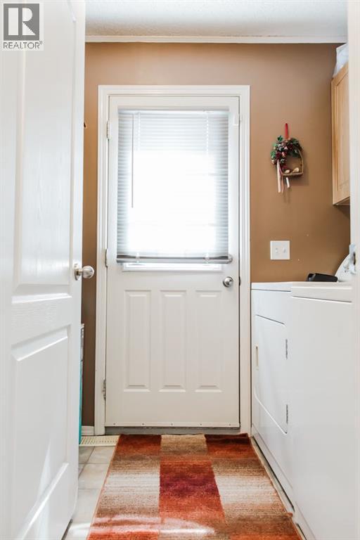 10010 95 Street - 27