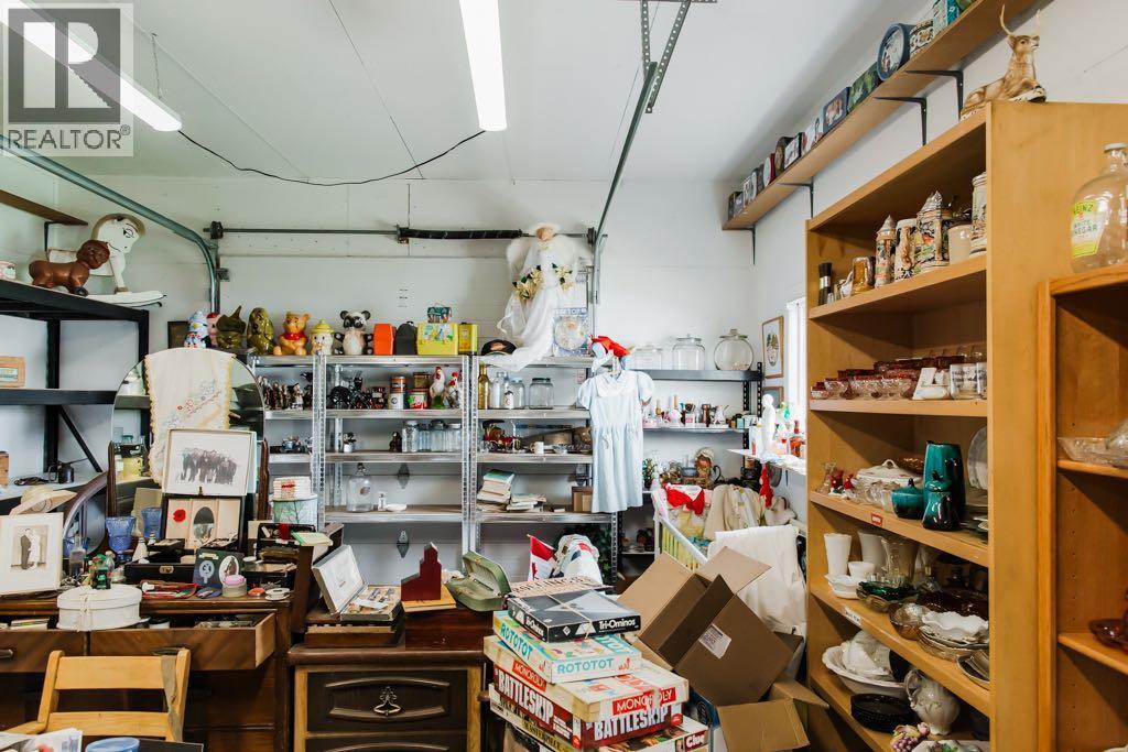 10010 95 Street - 33
