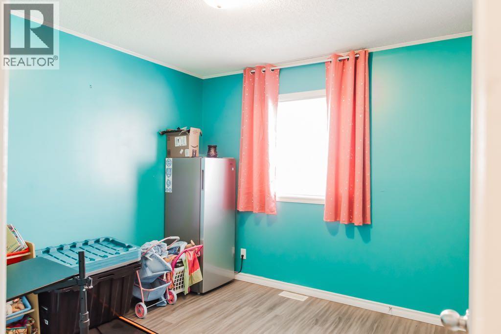10010 95 Street - 25