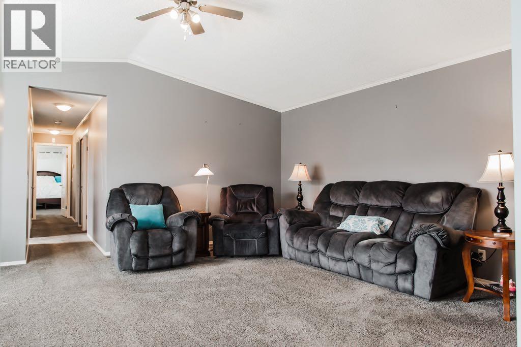 10010 95 Street - 15
