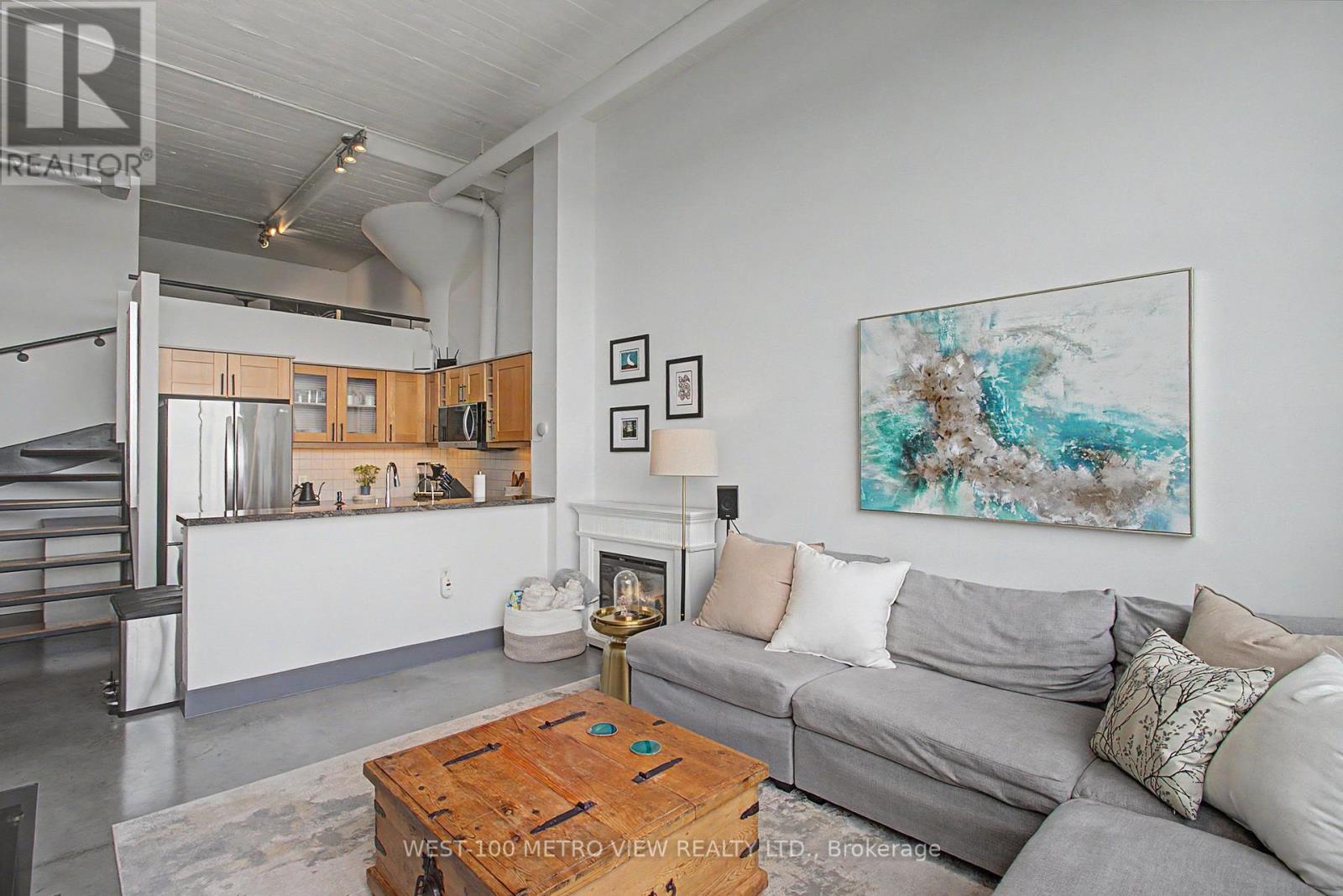 #415 1001 ROSELAWN AVENUE - 9