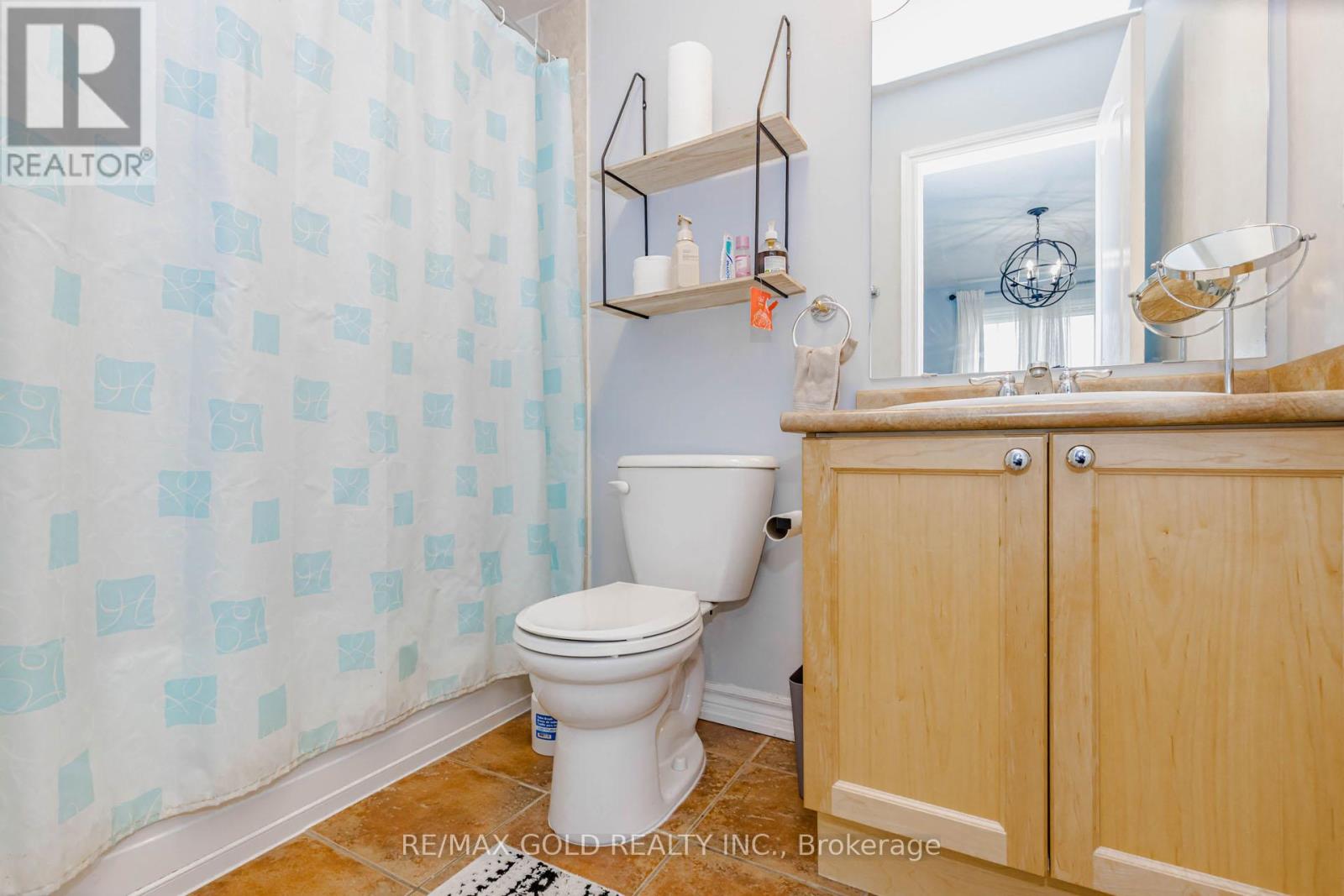12 CAILIFF STREET - 35