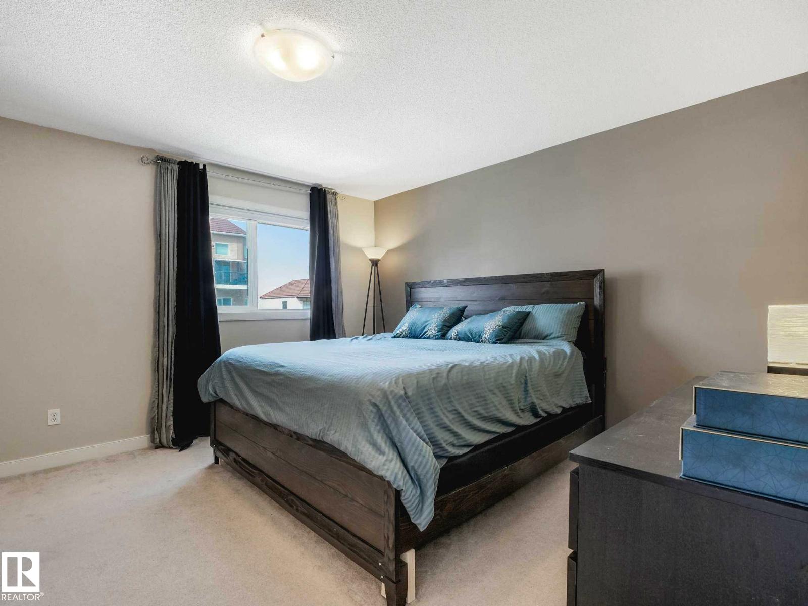#37 13825 155 AV NW - 31