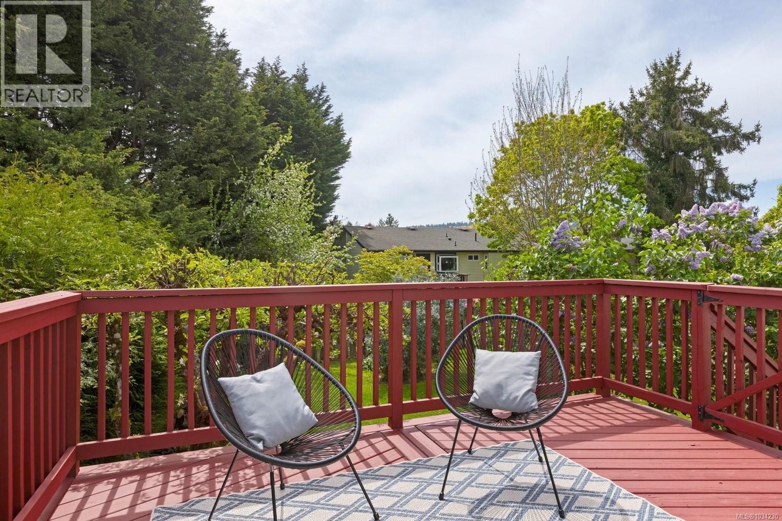 2051 Northbrook Dr - 33