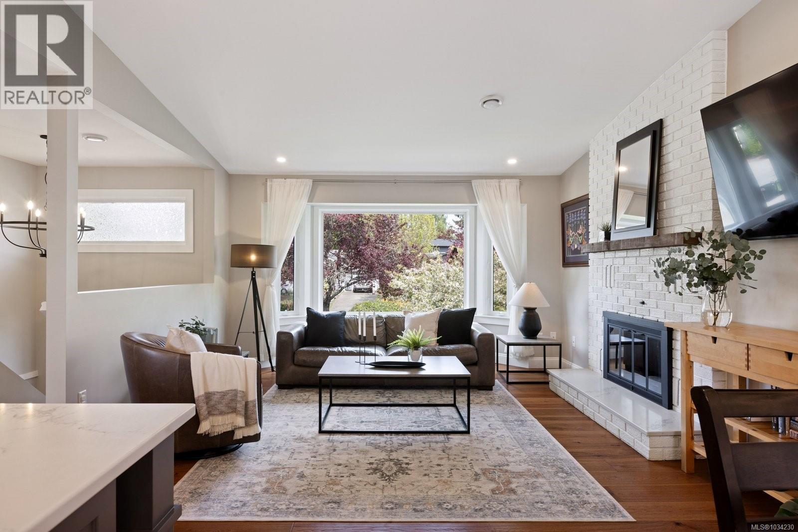 2051 Northbrook Dr - 5