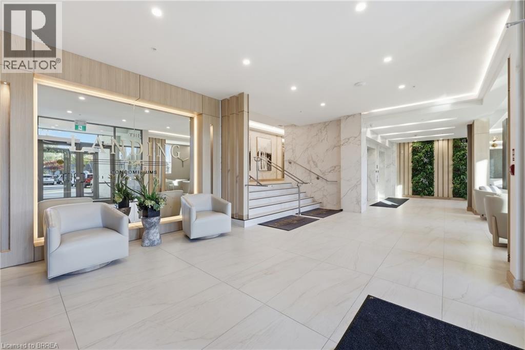 #313 34 NORMAN Street - 26