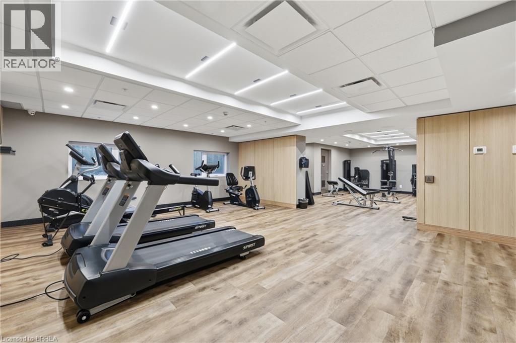 #313 34 NORMAN Street - 30