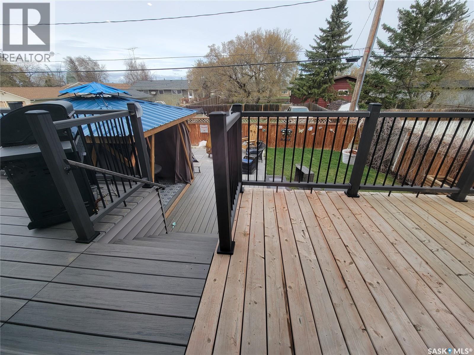 214 1st AVENUE W - 41