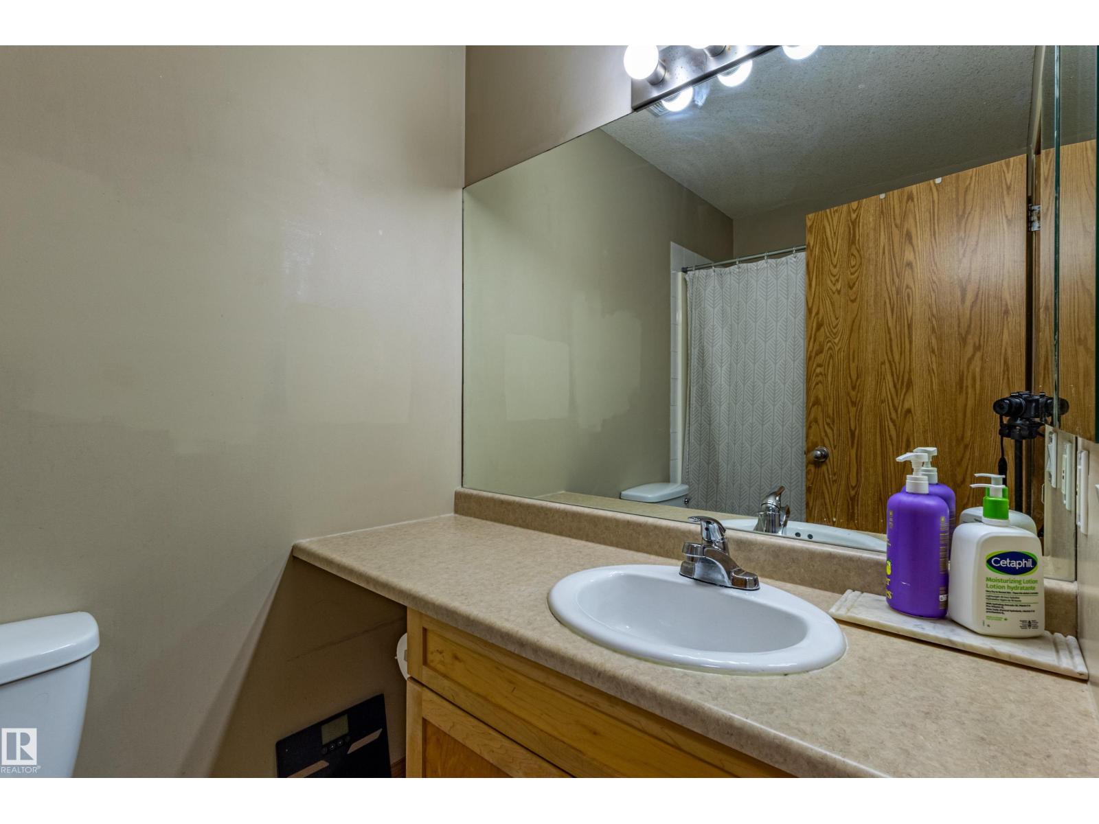 #93 16823 84 ST NW - 23