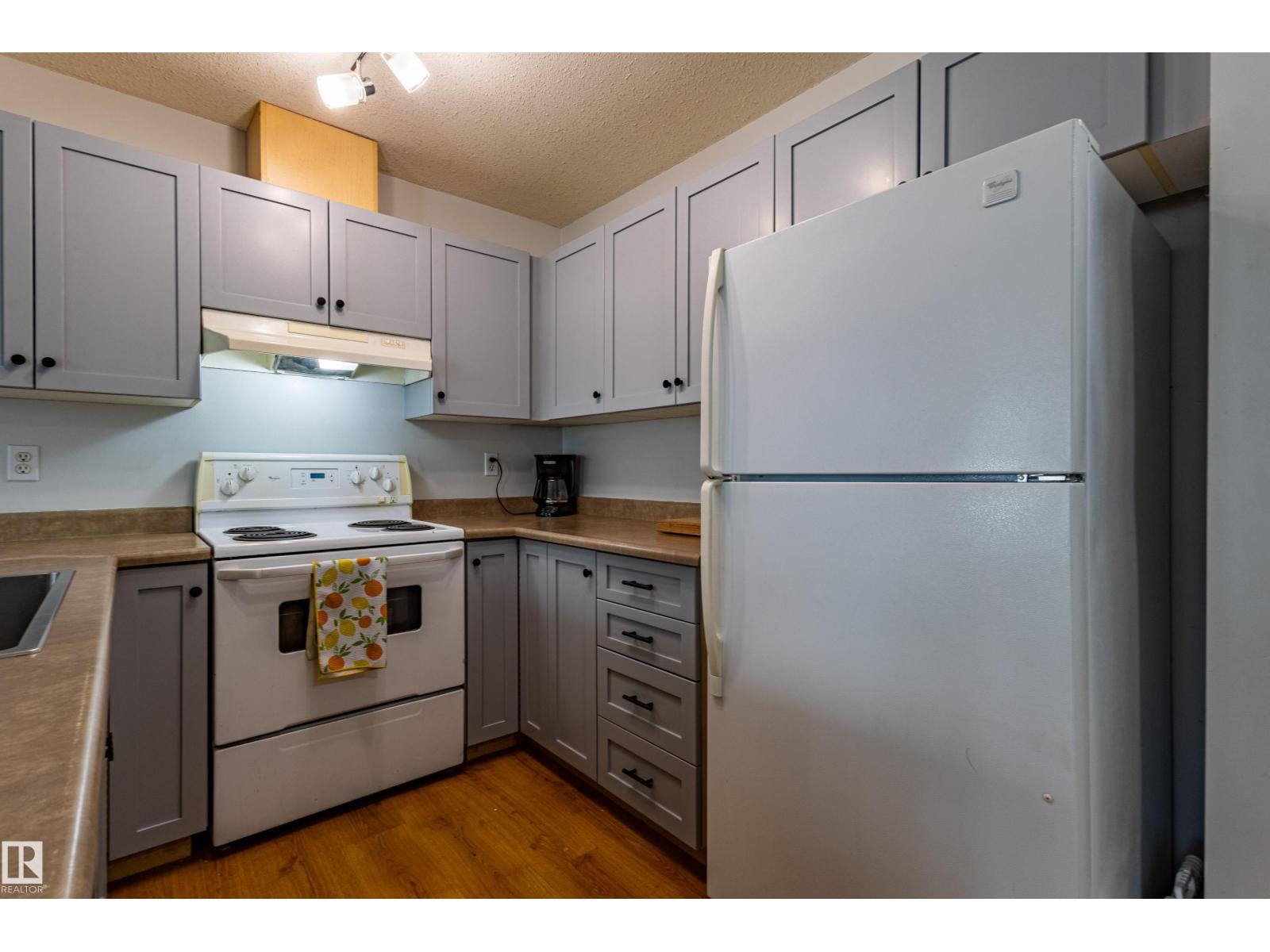 #93 16823 84 ST NW - 6