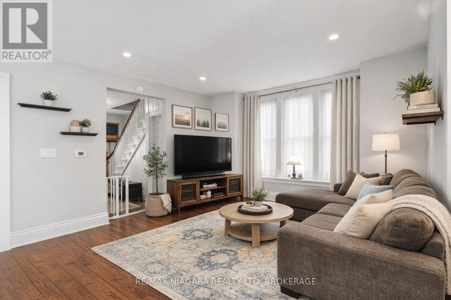 85 MAPLE STREET - 8