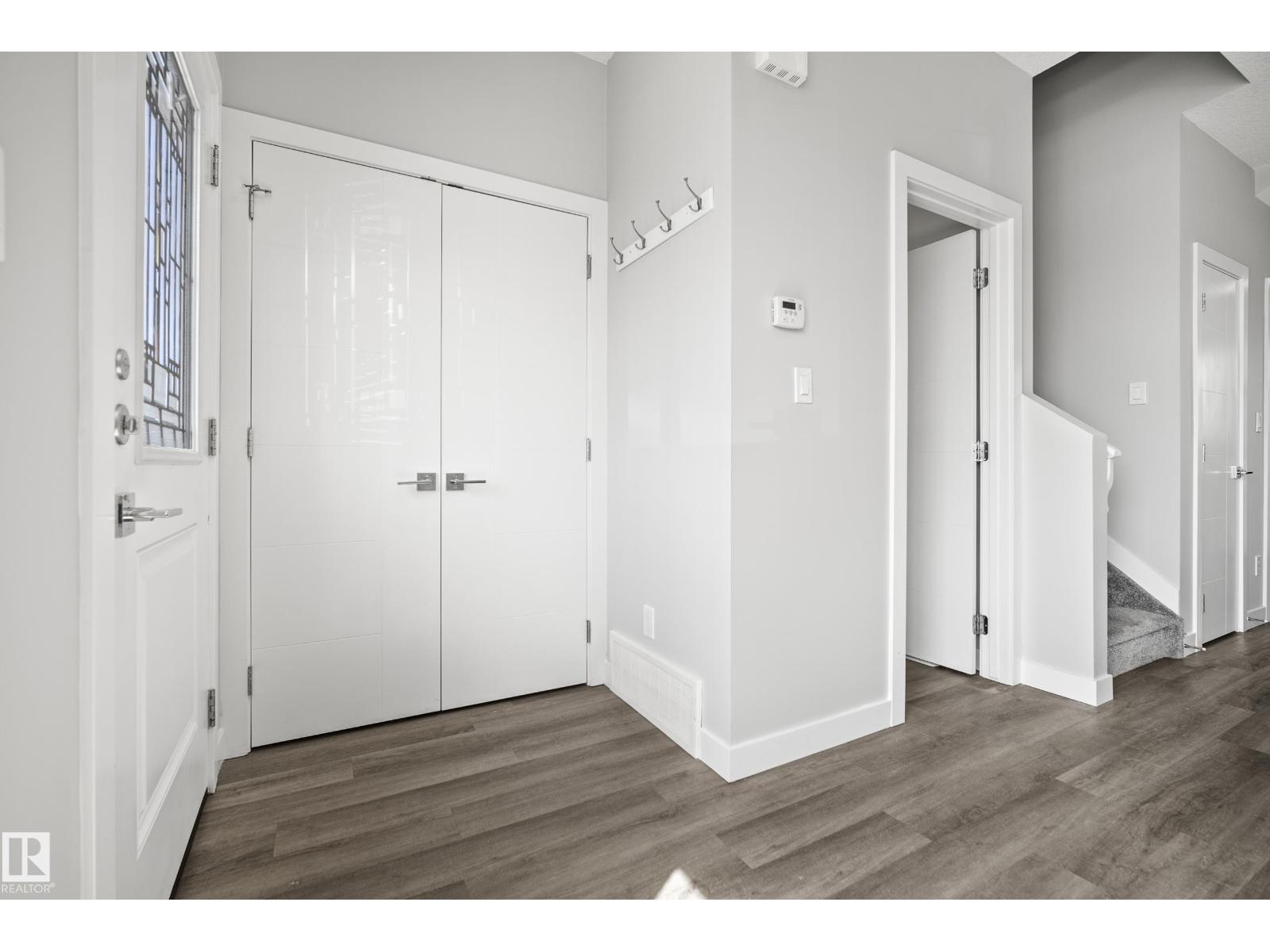 12104 120 AV NW, Edmonton