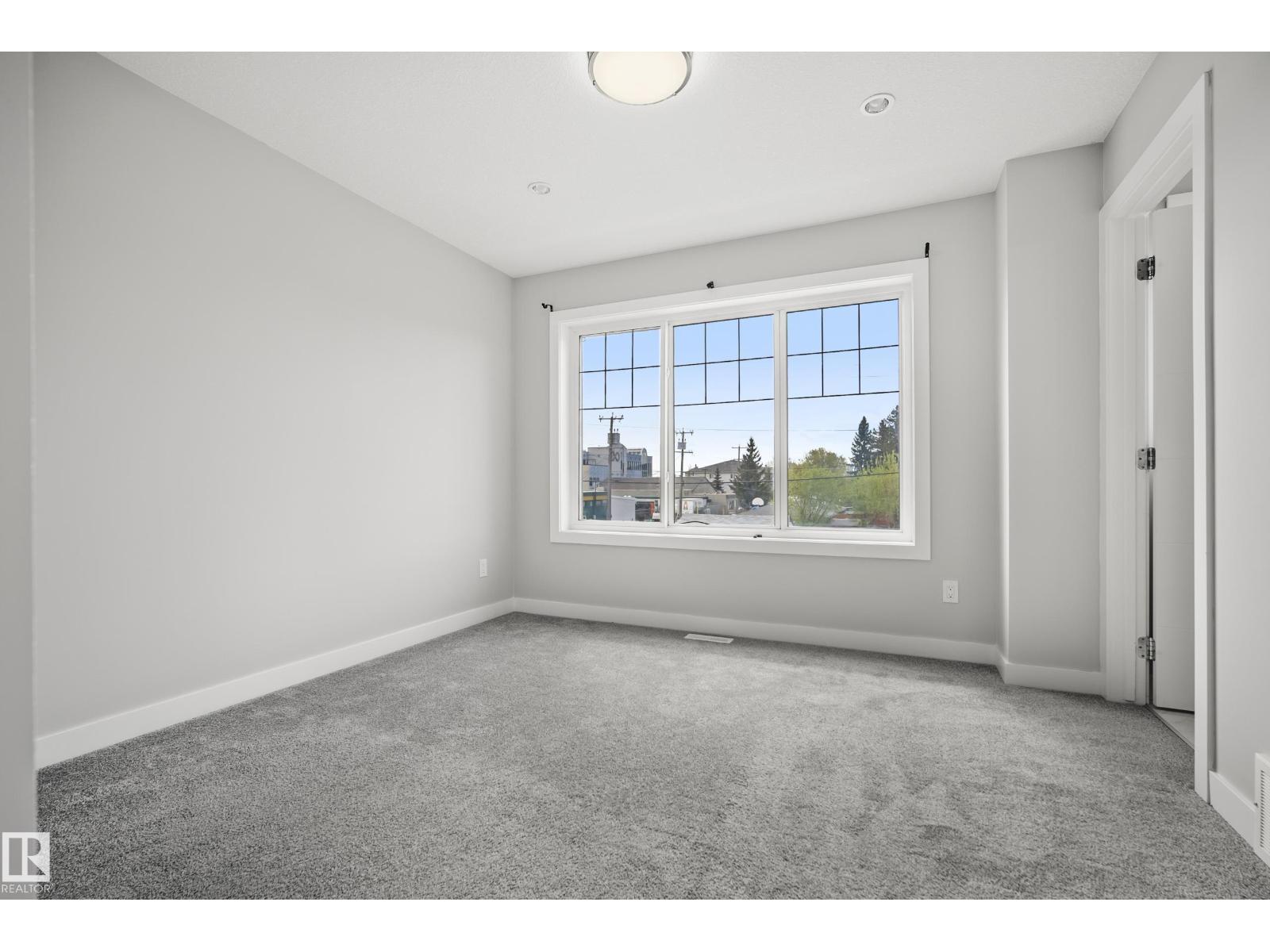 12104 120 AV NW, Edmonton