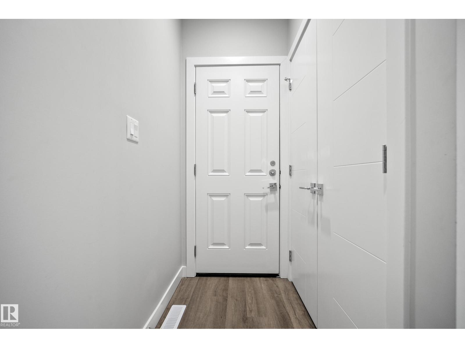 12104 120 AV NW, Edmonton