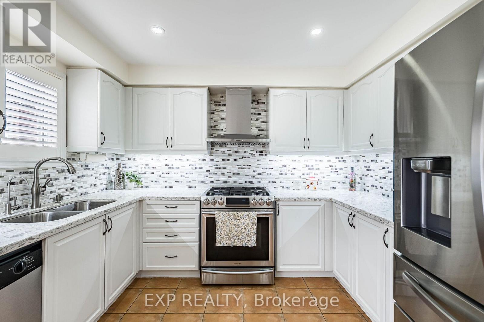39 TRUDELLE CRESCENT - 24