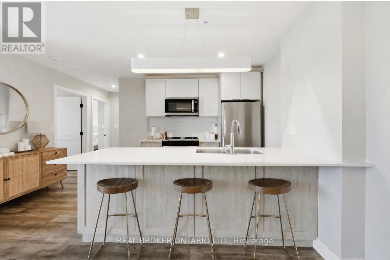 #313 34 NORMAN STREET - 13