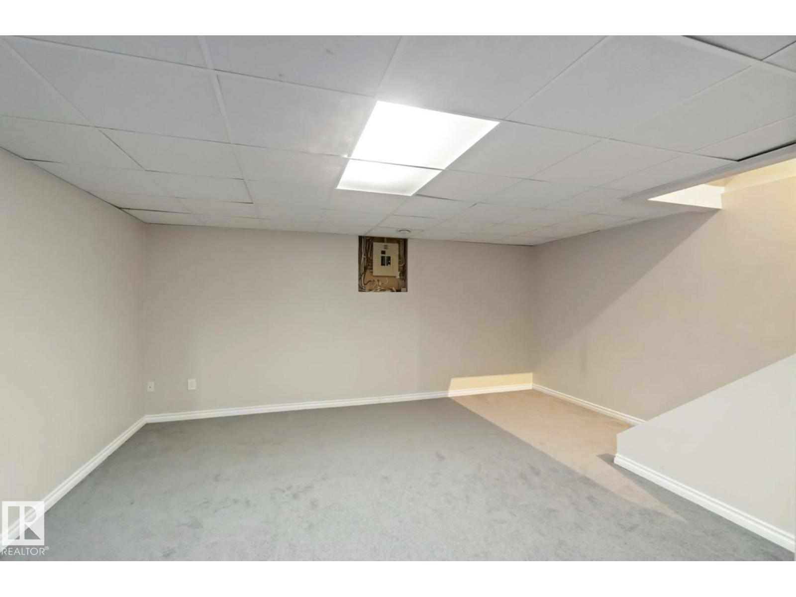 #8 14511 52 Street NW - 39
