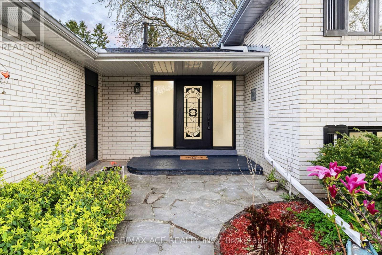 399 LAWSON ROAD - 6