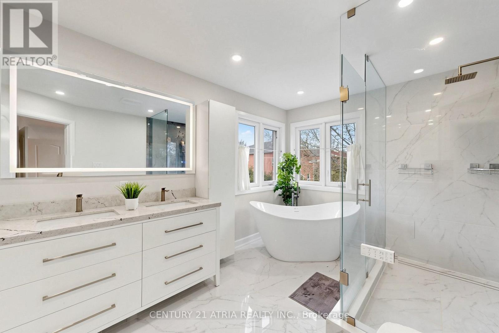 118 MAY AVENUE - 25