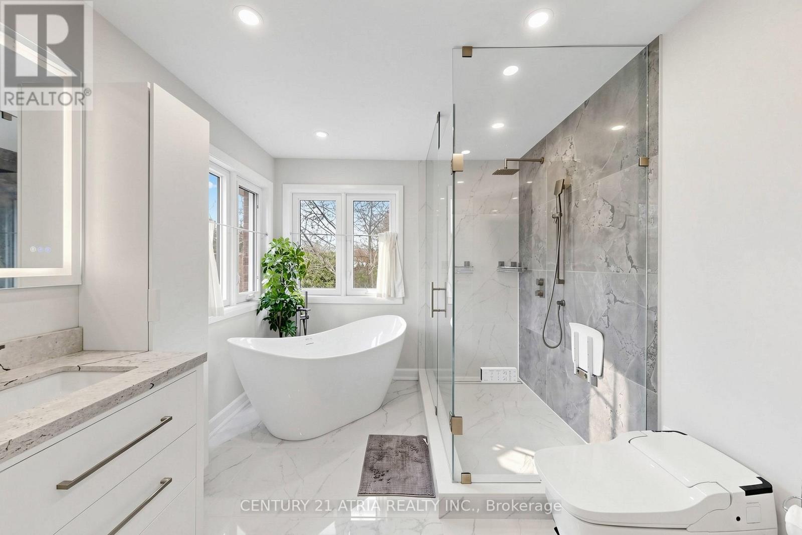 118 MAY AVENUE - 26