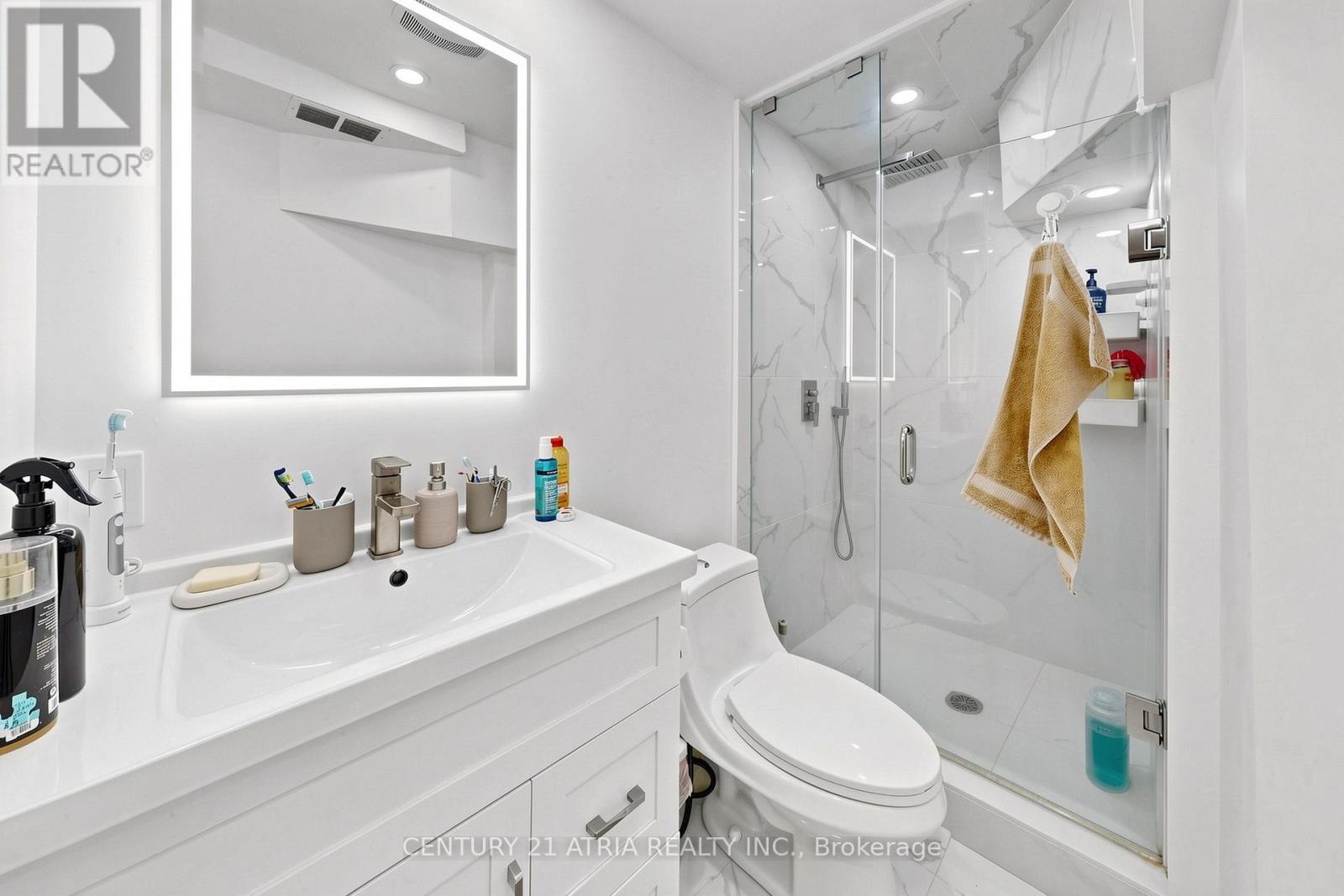 118 MAY AVENUE - 35