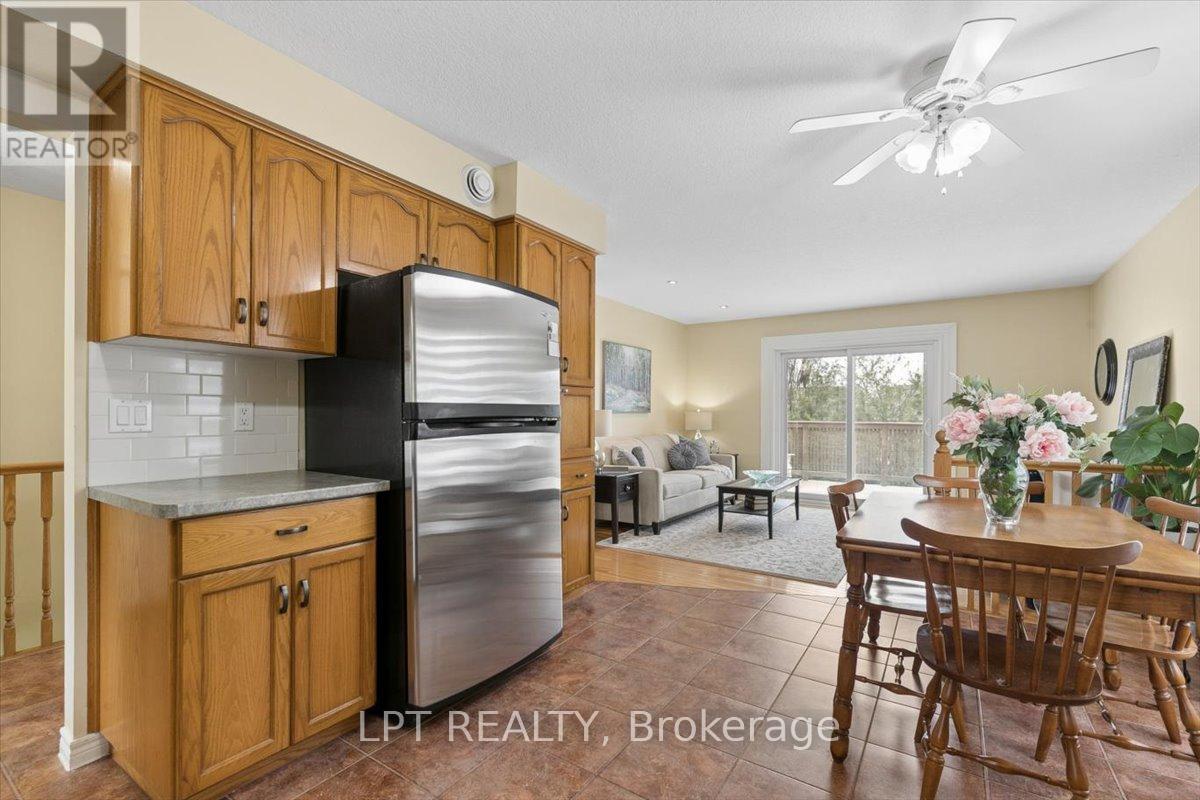 315 COLBORNE STREET - 11