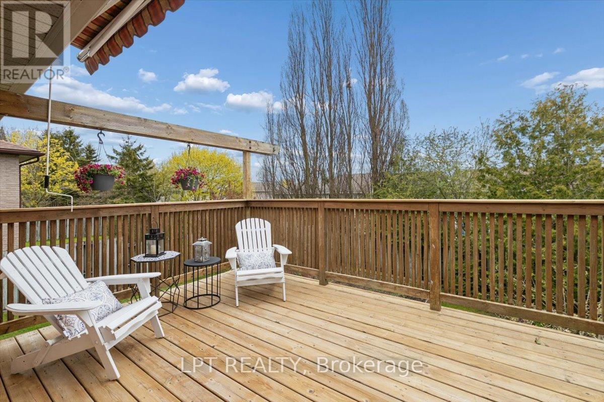 315 COLBORNE STREET - 18