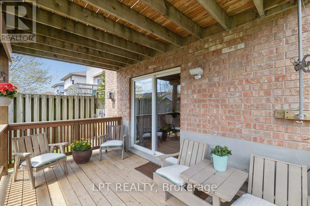 315 COLBORNE STREET - 43