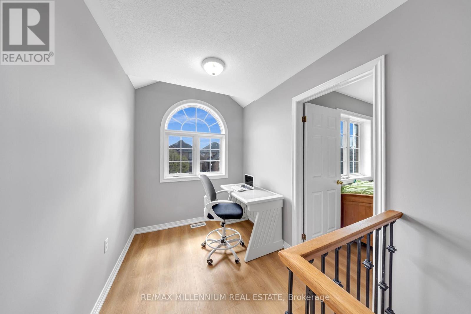 8 BATES AVENUE - 22