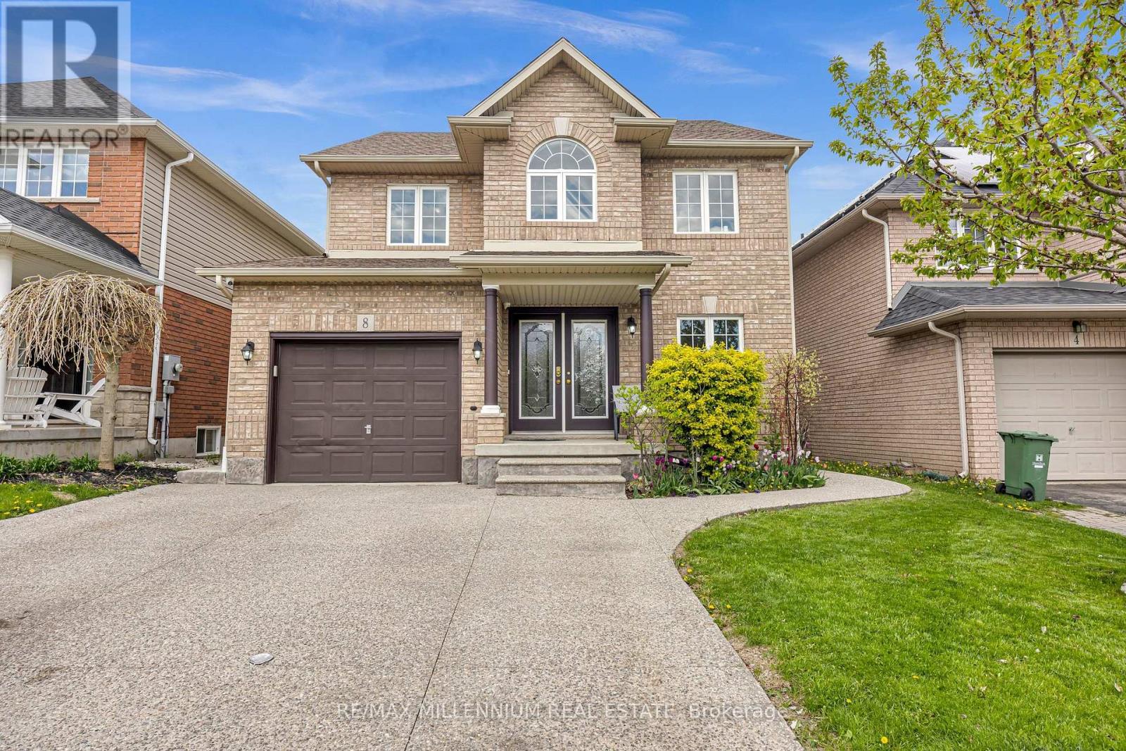 8 BATES AVENUE - 39