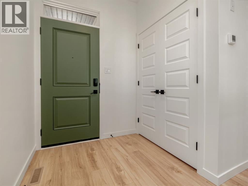 118 Miners Road W - Image 2