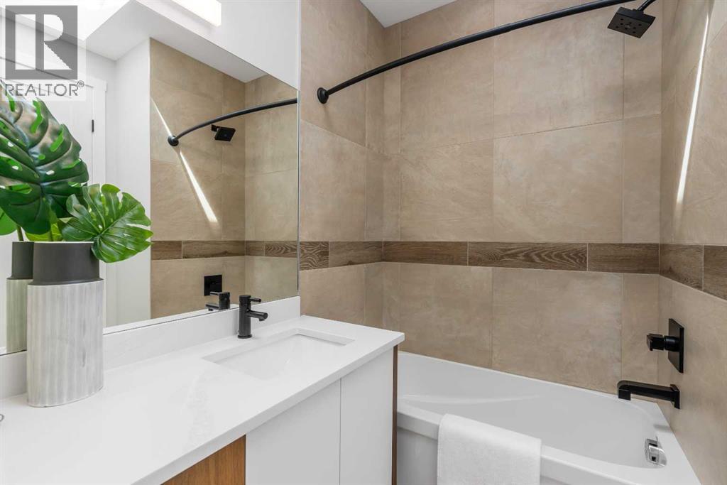 3218 14 Avenue SW - 25