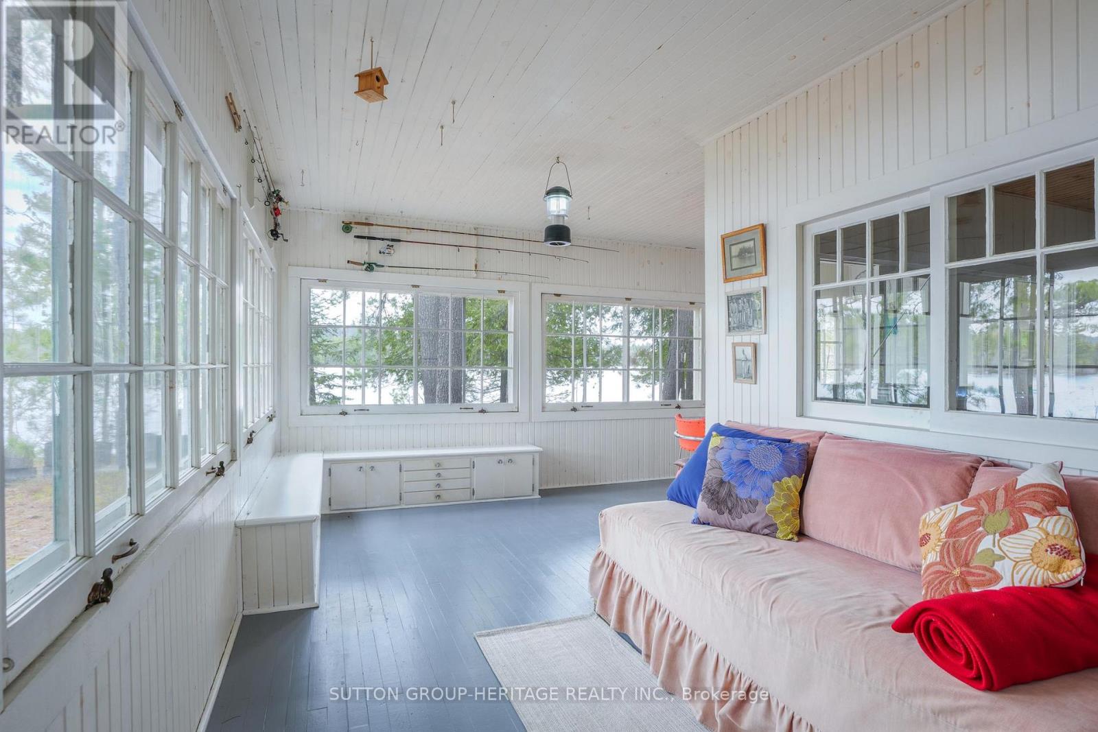 909 ASHBY LAKE WA - 8