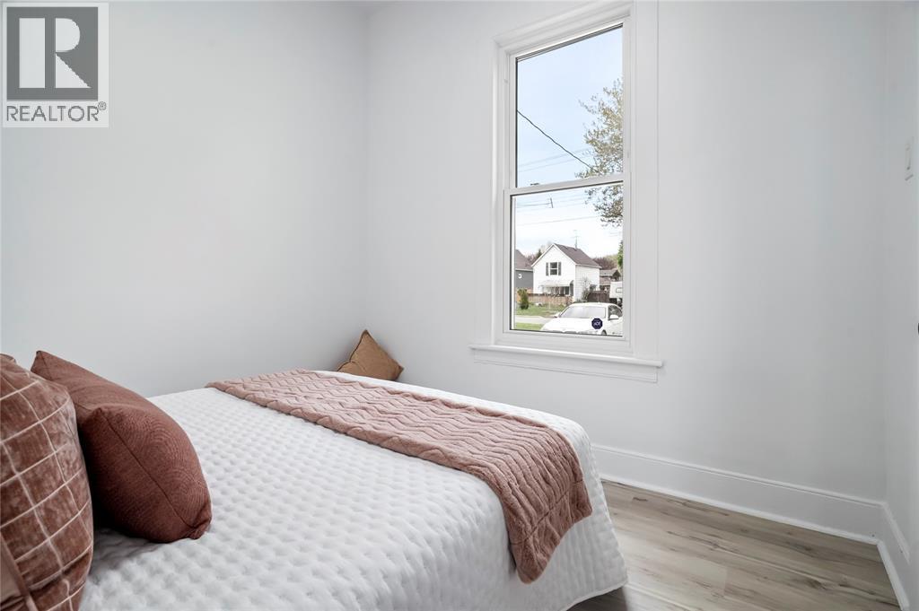 867 Devine STREET - 17