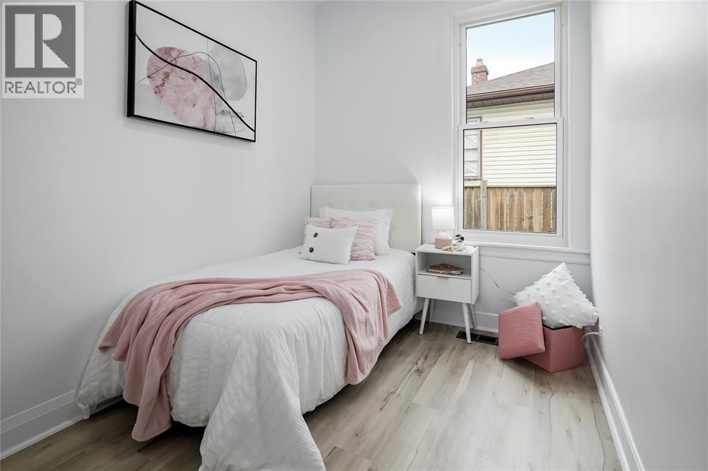 867 Devine STREET - 20