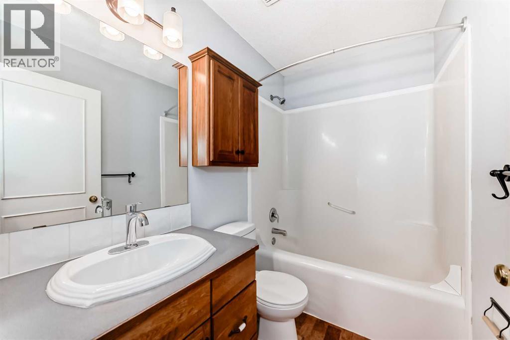 42 Harvest Rose Place NE - 26