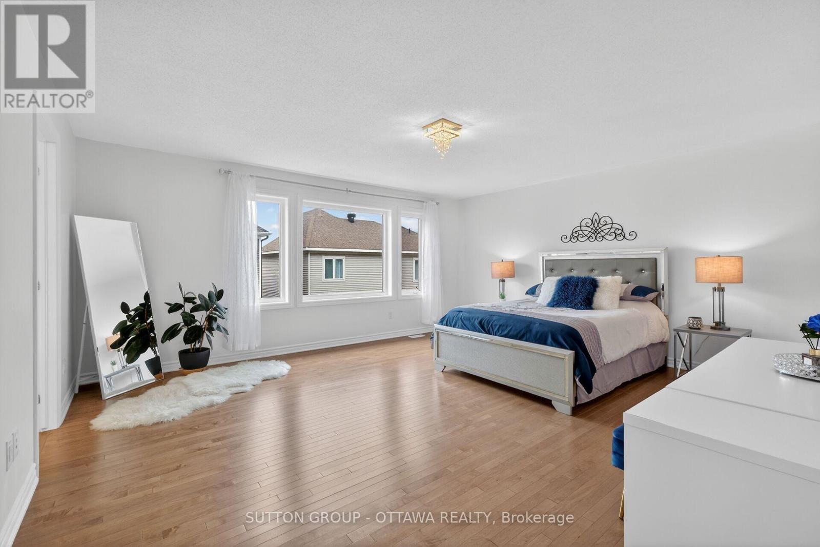1011 CARDEN LANE - 23