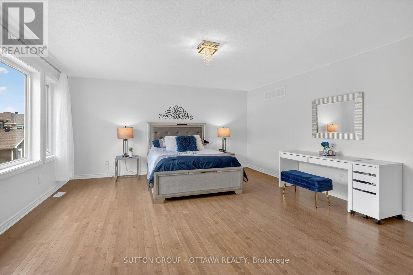 1011 CARDEN LANE - 24