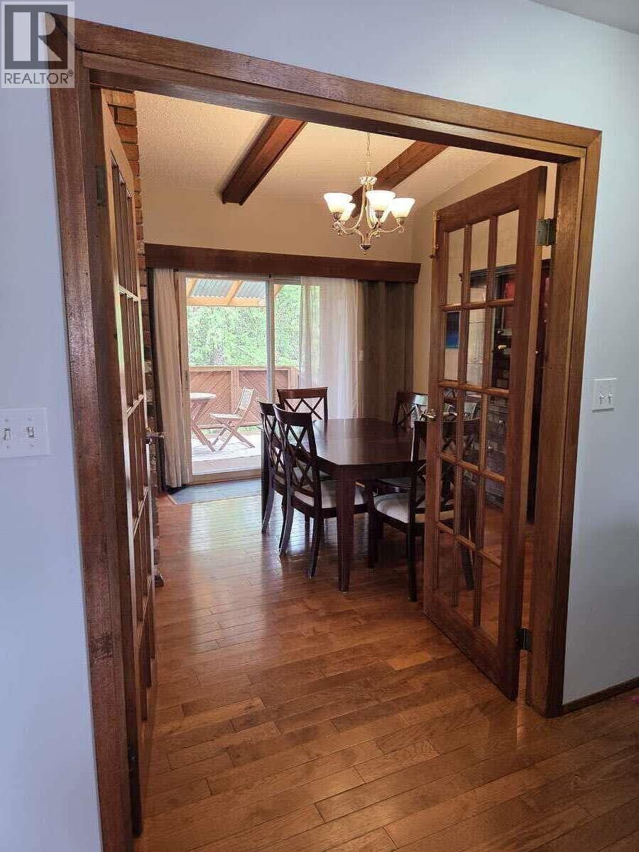 3696 ROSIA ROAD - 18