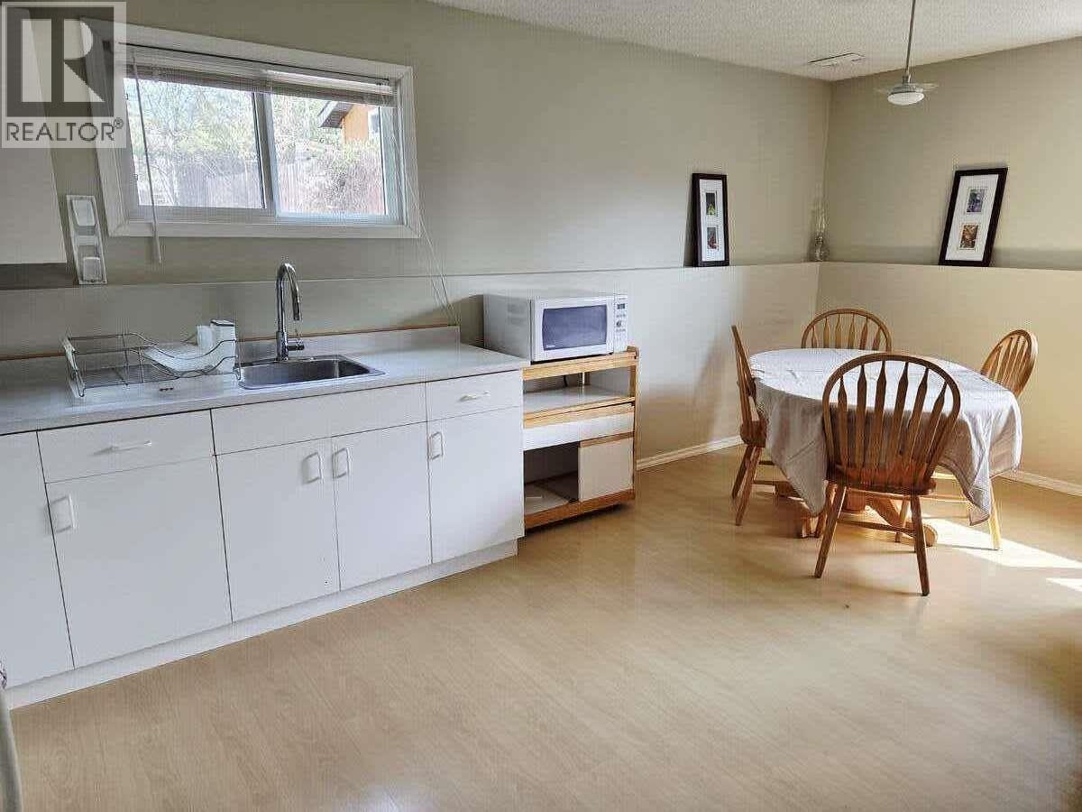 3696 ROSIA ROAD - 32