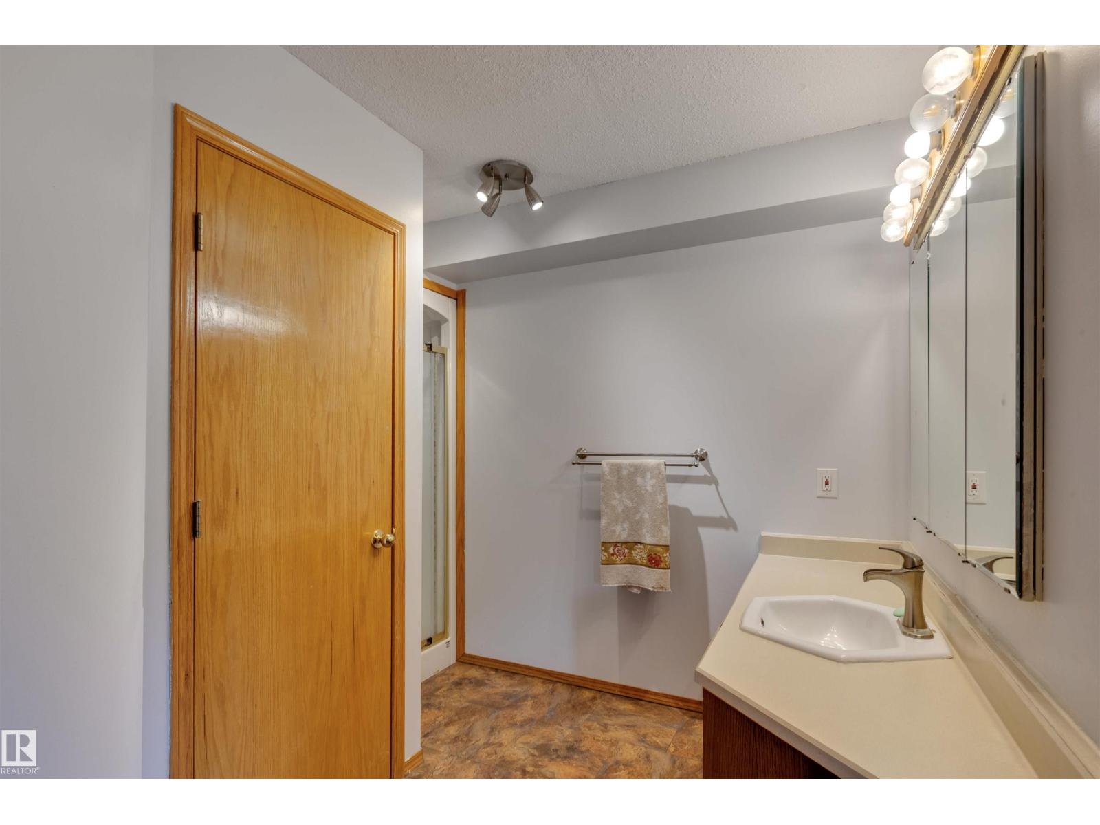 15411 67A ST NW, Edmonton