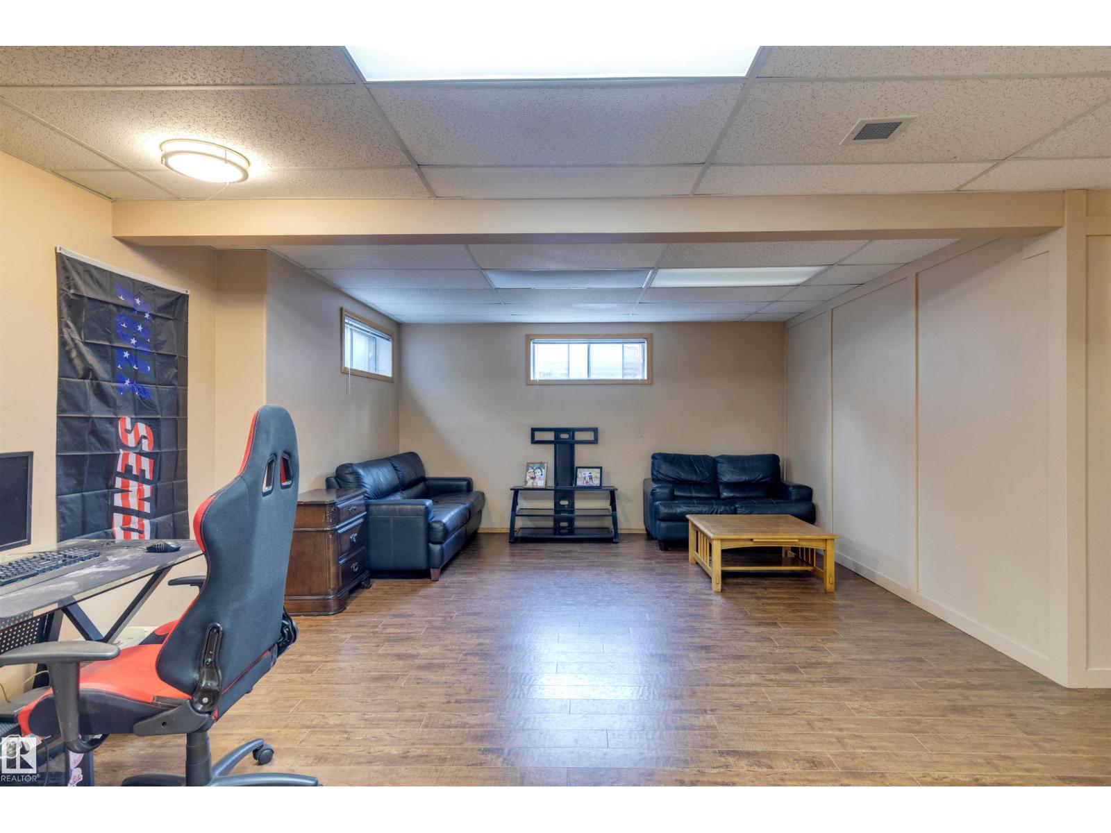 15411 67A ST NW - 29